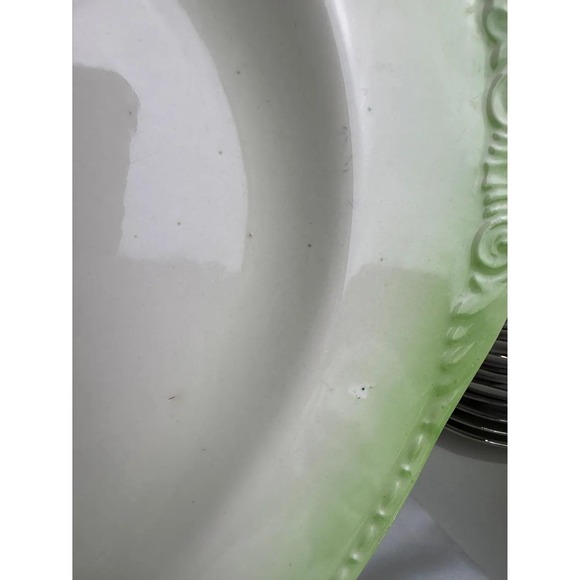 Homer Laughlin Floral Eggshell 16" Georgian Platter with Green Rim - Picture 3 of 6